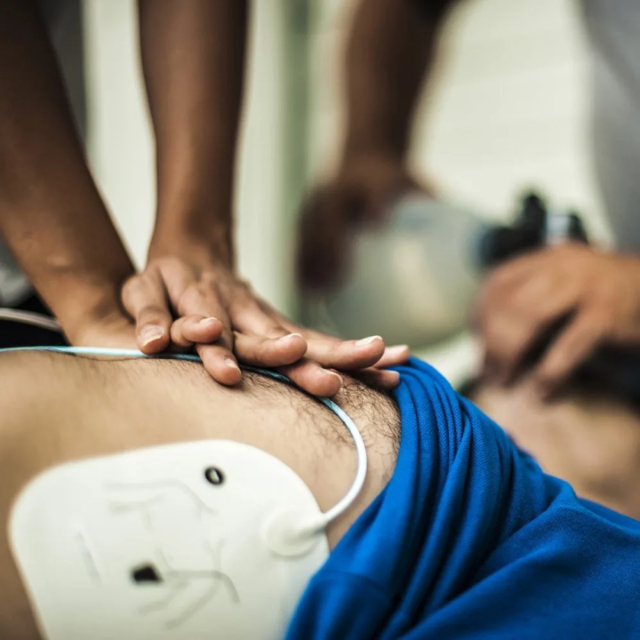 Curso de primeros auxilios de emergencia